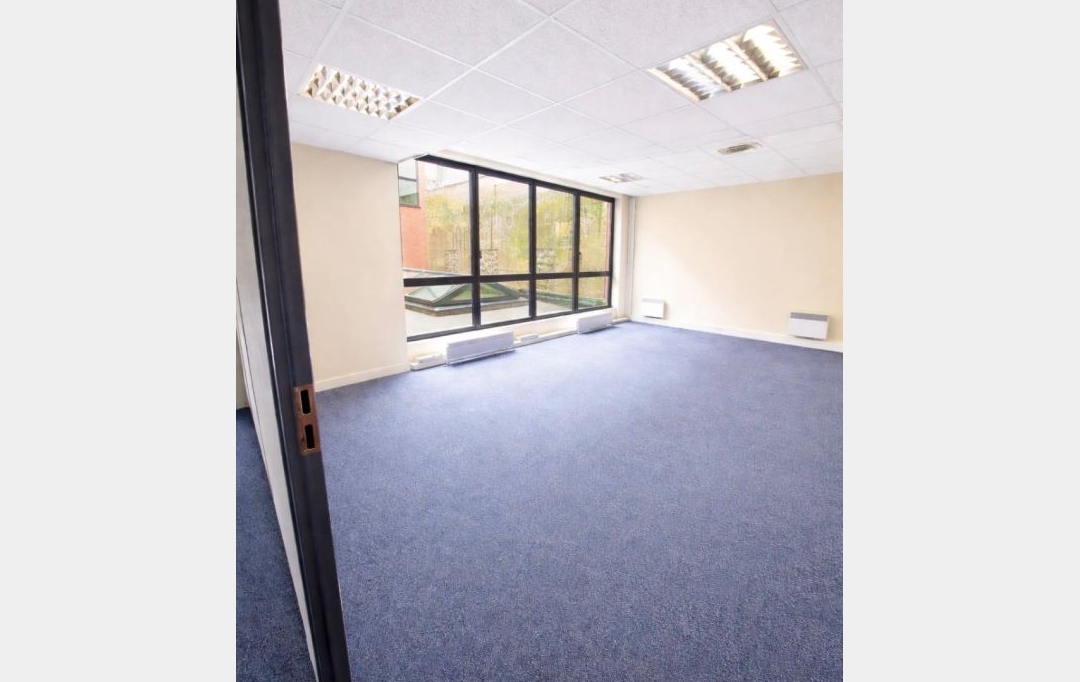 Annonces VILLEPINTE : Local / Bureau | SAINT-DENIS (93200) | 425 m2 | 4 250 &euro; 
