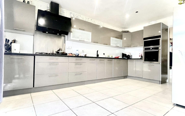 Annonces VILLEPINTE : Immeuble | GAGNY (93220) | 321 m2 | 0 &euro; 